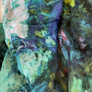 Large rectangular silk scarf